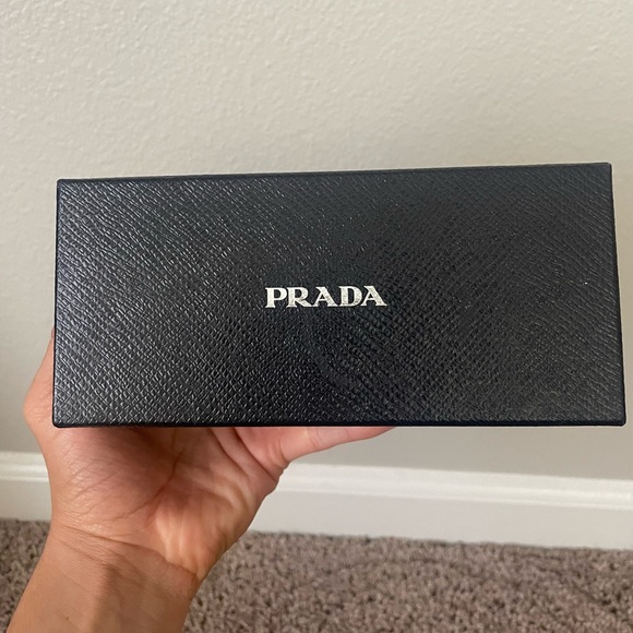 Prada SPR50T Round Frame Tortoiseshell Sunglasses - Picture 3 of 8